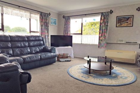 Photo of property in 25 Kowhai Street, Kaka Point, Balclutha, 9271