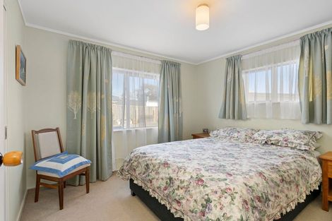 Photo of property in 102a Queen Street West, Levin, 5510