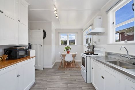 Photo of property in 19 Ngatai Street, Taumarunui, 3920