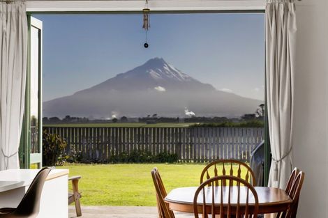 Photo of property in 14 Barclay Road, Okaiawa, Hawera, 4671