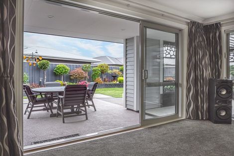 Photo of property in 33 Macphail Avenue, Rangiora, 7400