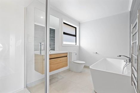 Photo of property in 29 Maunganamu Drive, Wharewaka, Taupo, 3330