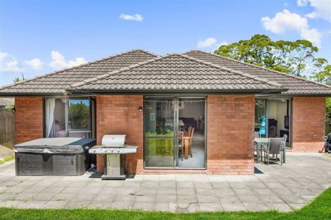 Photo of property in 70 South Kensington Way, Henderson, Auckland, 0612