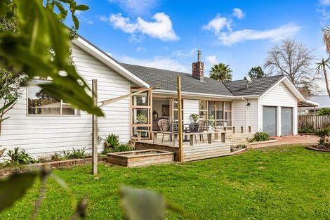 Photo of property in 40 Waikoukou Valley Road, Waimauku, 0812