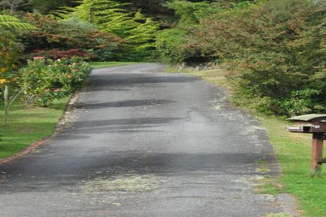 Photo of property in 99a Pinehaven Road, Pinehaven, Upper Hutt, 5019