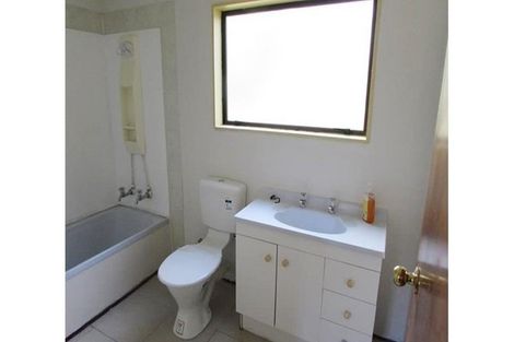 Photo of property in 499 Paremoremo Road, Paremoremo, Auckland, 0632