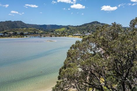 Photo of property in 114 Paku Drive, Tairua, 3508