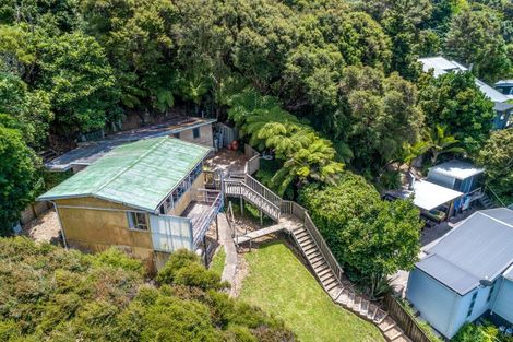 Photo of property in 35 Miro Road, Palm Beach, Waiheke Island, 1081