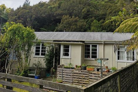 Photo of property in 142 Seddon Street, Naenae, Lower Hutt, 5011