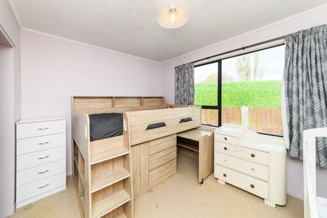 Photo of property in 33 Escort Grove, Awapuni, Palmerston North, 4412