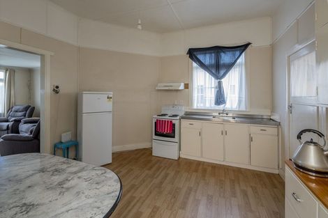 Photo of property in 10 Stuckey Street, Levin, 5510