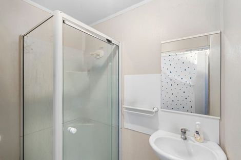 Photo of property in 7 Weraroa Road, Levin, 5510