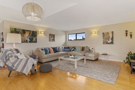 Photo of property in 298 Te Moana Road, Waikanae, 5036