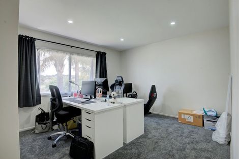 Photo of property in 97/2 Armoy Drive, East Tamaki, Auckland, 2016