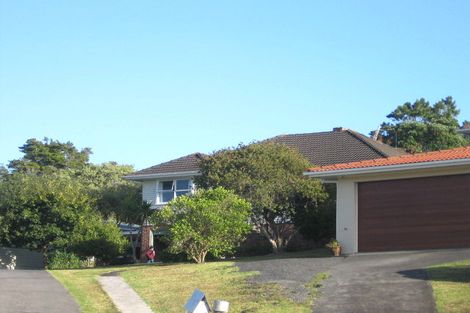 Photo of property in 11 Philip Place, Hillcrest, Auckland, 0627
