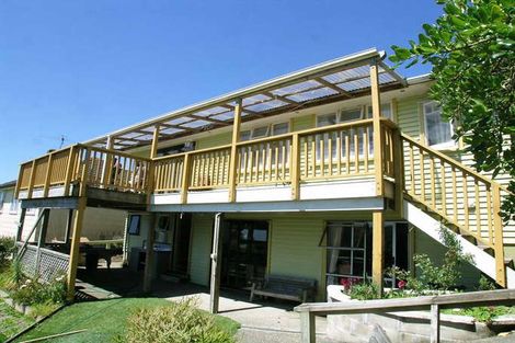 Photo of property in 34 Sievers Grove, Cannons Creek, Porirua, 5024