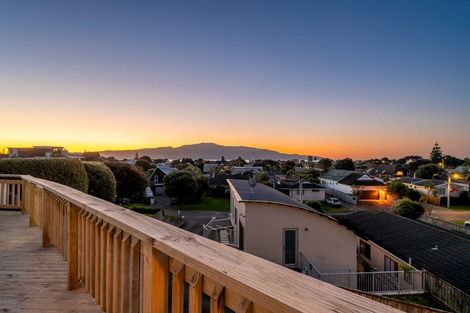 Photo of property in 14a Falla Street, Paraparaumu Beach, Paraparaumu, 5032