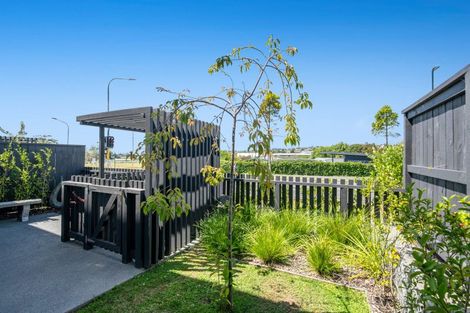 Photo of property in 169 Millwater Parkway, Silverdale, 0932