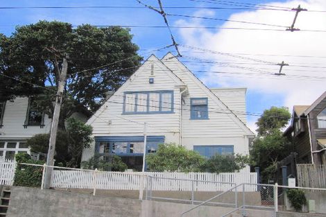 Photo of property in 100 Pirie Street, Mount Victoria, Wellington, 6011