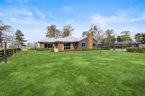 Photo of property in 10 Kelburn Place, Tinwald, Ashburton, 7700