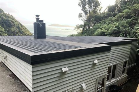 Photo of property in 55 Walter Road, Lowry Bay, Lower Hutt, 5013