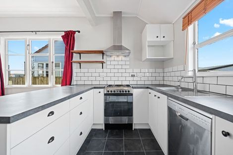 Photo of property in 48 Claude Street, Fairfield, Hamilton, 3214