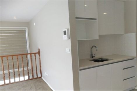 Photo of property in 27 Momona Road, Greenlane, Auckland, 1051