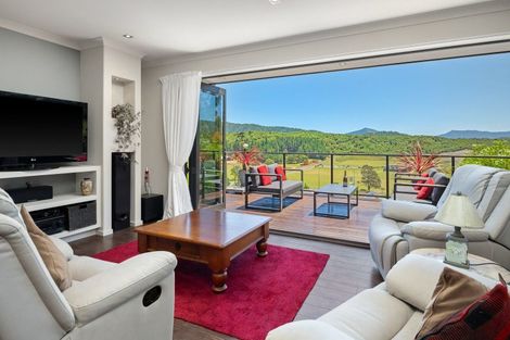 Photo of property in 14 Bell Bird Rise, Picton, 7220