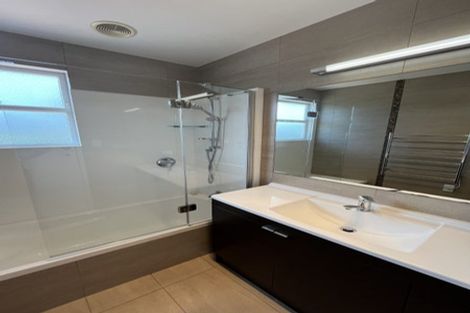 Photo of property in 17 Bayside Avenue, Te Atatu Peninsula, Auckland, 0610