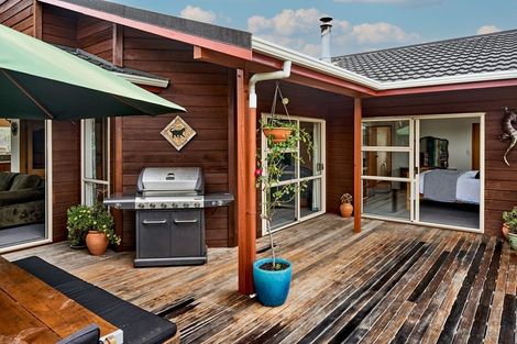 Photo of property in 3 Musket Lane, Whitby, Porirua, 5024