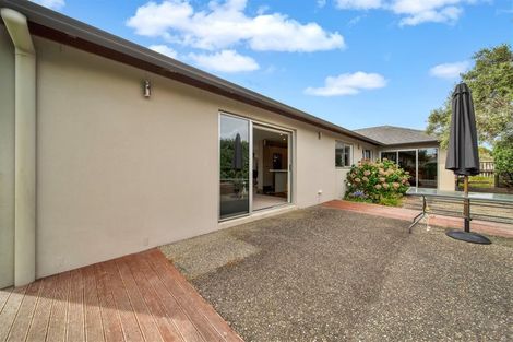 Photo of property in 8 Dolphin Parade, Bell Block, New Plymouth, 4312