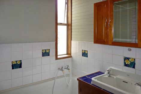 Photo of property in 43 Waimea West Road, Brightwater, 7022