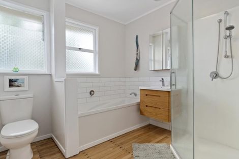 Photo of property in 7 Pennington Place, Welcome Bay, Tauranga, 3112