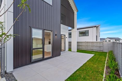 Photo of property in 20 Port Way, Rosehill, Papakura, 2113