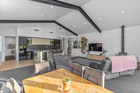 Photo of property in 87 Black Peak Road, Wanaka, 9382