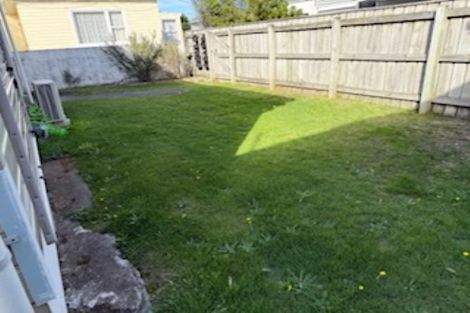 Photo of property in 5 Wha Street, Lyall Bay, Wellington, 6022