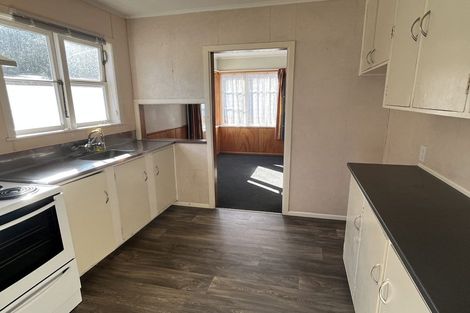 Photo of property in 14 Waterloo Crescent, Hokowhitu, Palmerston North, 4410