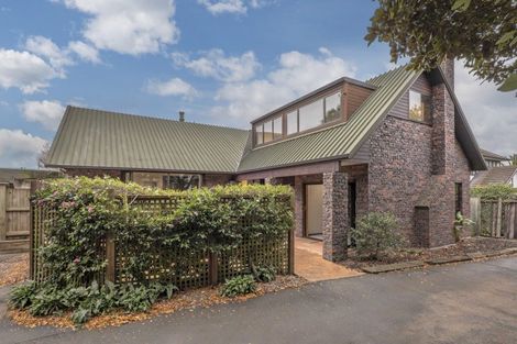 Photo of property in 86a Memorial Avenue, Ilam, Christchurch, 8053