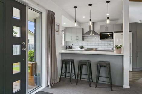 Photo of property in 22 Browning Street, Leamington, Cambridge, 3432