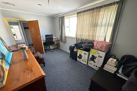 Photo of property in 56 Westmeath Street, Waitangirua, Porirua, 5024