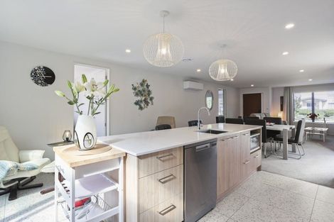 Photo of property in 15 Eminence Drive, Northwood, Christchurch, 8051