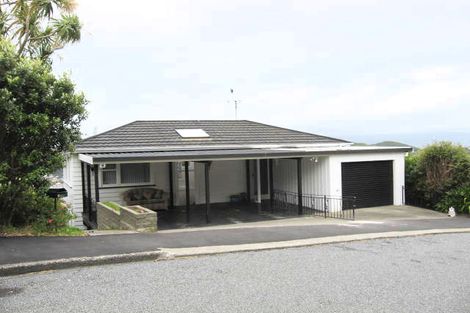 Photo of property in 9 Kingston Heights Road, Kingston, Wellington, 6021
