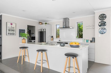 Photo of property in 70 Jack Boyd Drive, Mangawhai Heads, Kaiwaka, 0573