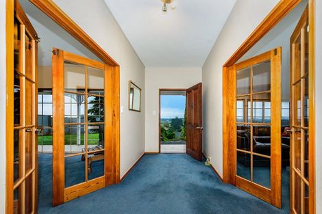 Photo of property in 411 Cashmere Road, Westmorland, Christchurch, 8025