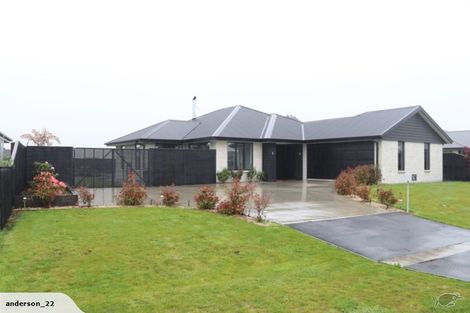 Photo of property in 6 Rosewood Drive, Amberley, 7410