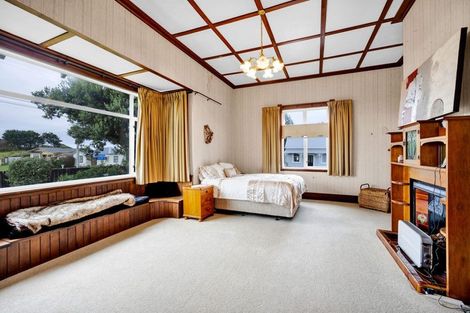 Photo of property in 8 Lincoln Street, Patea, 4520