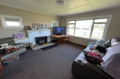Photo of property in 9 Moorhouse Street, Waimate, 7924