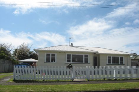 Photo of property in 3 Barry Street, Ferndale, New Plymouth, 4310