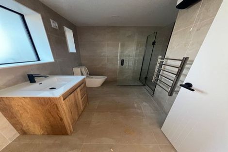 Photo of property in 35 Sunnyside Crescent, Papatoetoe, Auckland, 2025