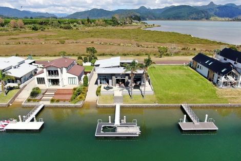 Photo of property in 156 Waterways Parade, Pauanui, Hikuai, 3579